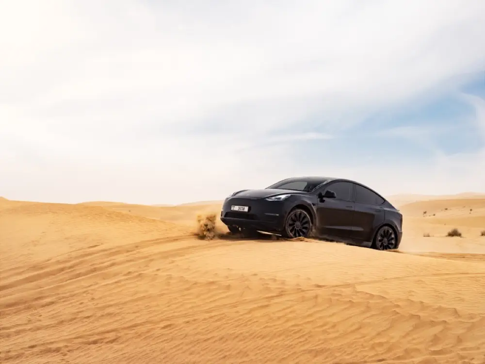Tesla California Registrations Plummet 24%: Hybrid Resurgence Threatens EV Pure-Play Strategy