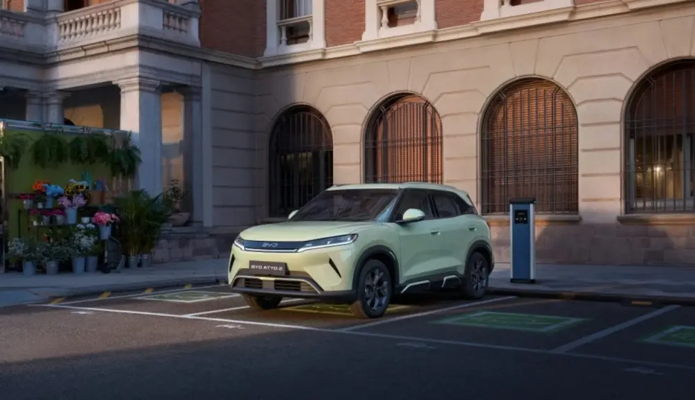 Will BYD Global BEV Sales Overtake Tesla Again in Q2? An Investor Analysis